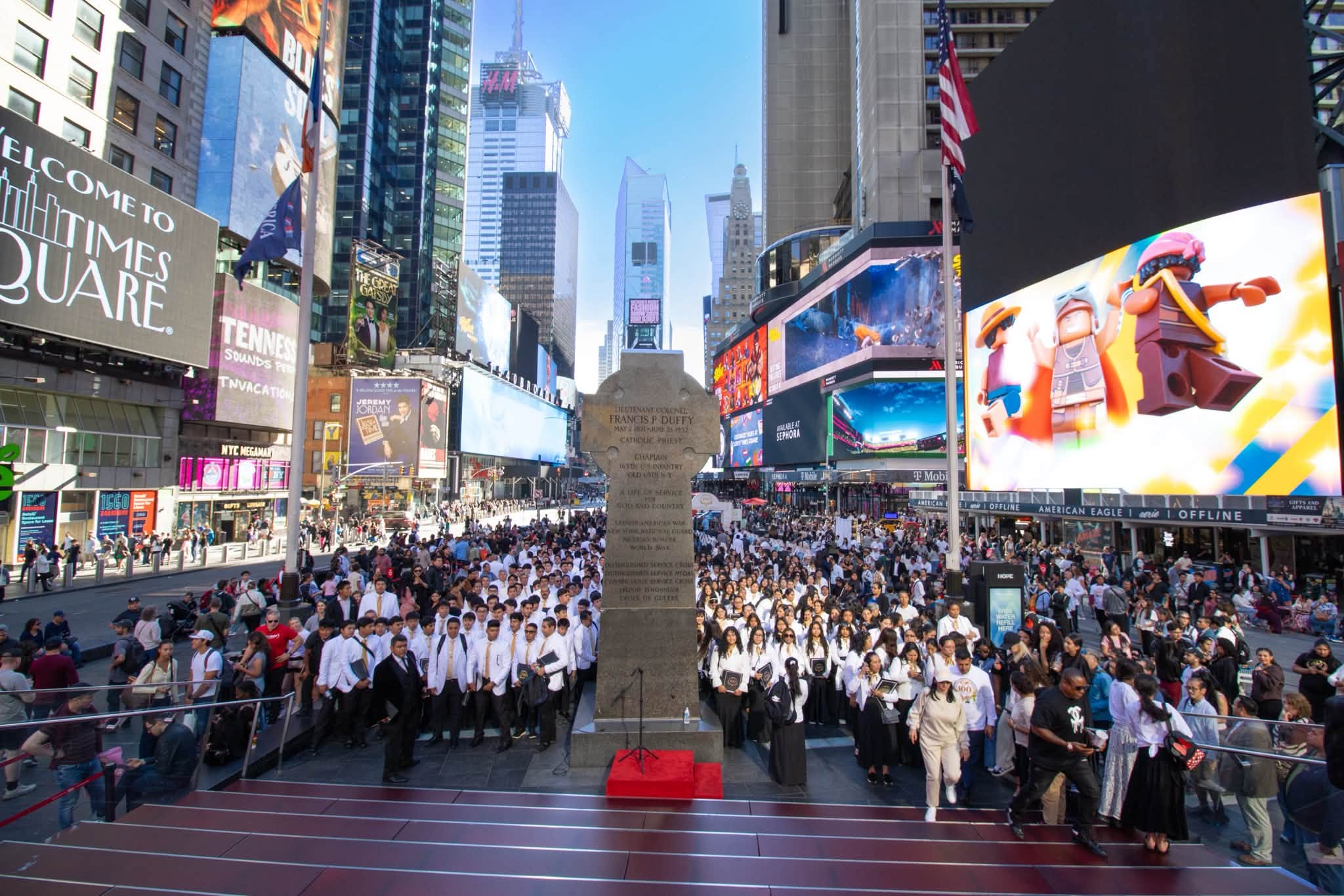 Célébration du Centenaire à Times Square, New York.